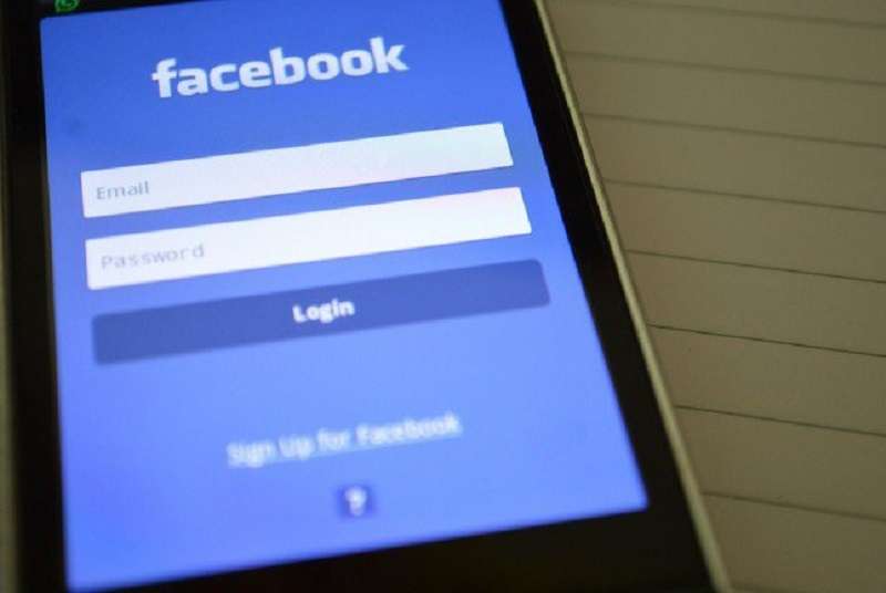 Facebook lance le post multilingue avec 44 langues