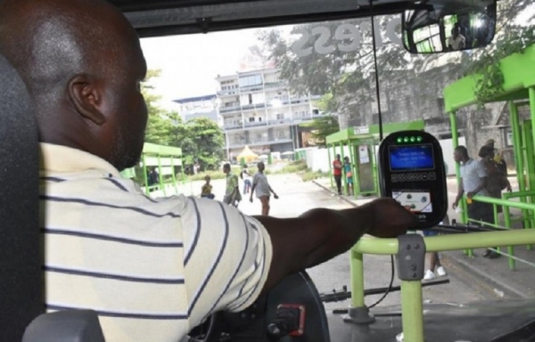 Côte d’Ivoire : La SOTRA lance de nouvelles cartes de bus électronique