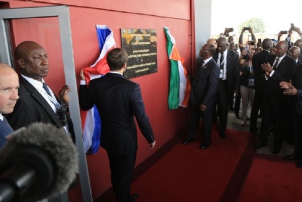 Pose de la première pierre du projet du métro d’Abidjan