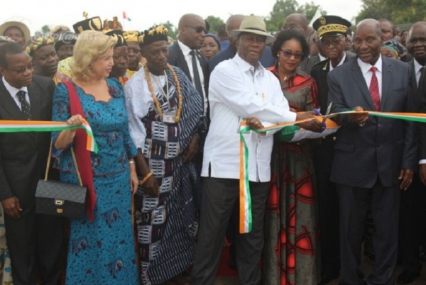 Le Président Ouattara inaugure l’axe Adzopé-Yakassé Attobrou