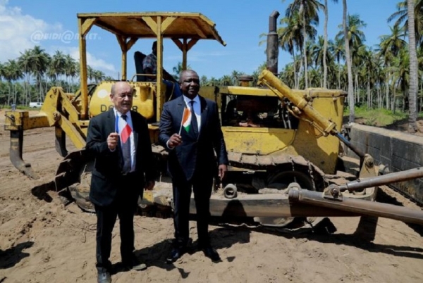 Jean Yves Le Drian lance les travaux de construction de l’Académie de lutte contre le terrorisme