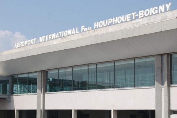 Trafic record de 2 millions de passagers pour l’aéroport d’Abidjan en 2017