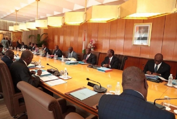 L’Etat ivoirien reprend en main la gestion du guichet unique du commerce extérieur 