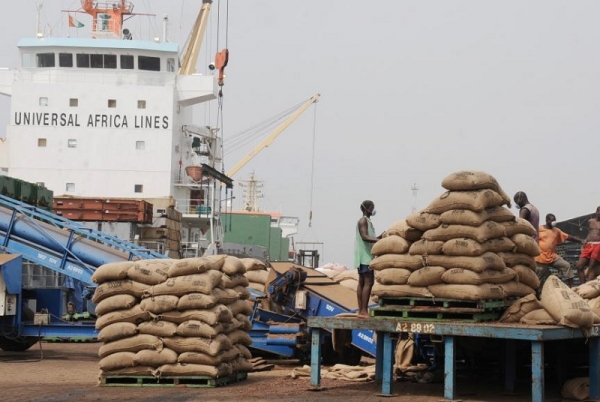 Les entreprises transnationales ont repris les contrats d&#039;exportation de cacao à risque en 2018/2019 