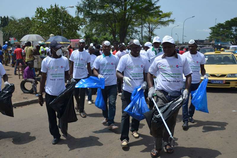 Opération « Zéro déchets de sachets plastiques dans nos rues » : La CCIL CI à Abobo