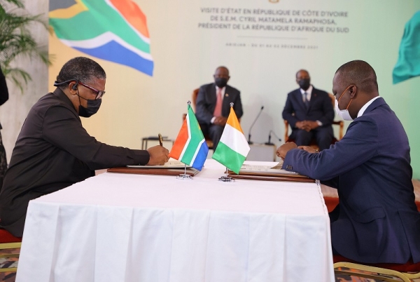 L&#039;Afrique du Sud et la Côte d&#039;Ivoire signent neuf nouveaux accords bilatéraux