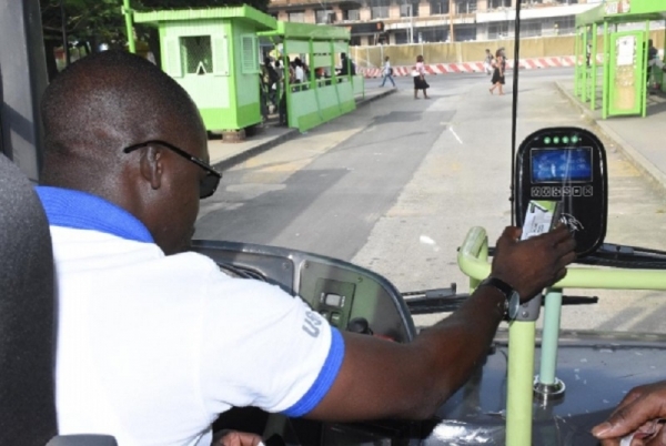 La SOTRA lance de nouvelles cartes de bus électronique