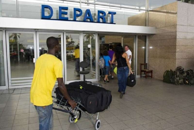 Côte d’Ivoire : Réduction de la taxe d’embarquement et suppression de la contribution de solidarité sur les billets d’avion