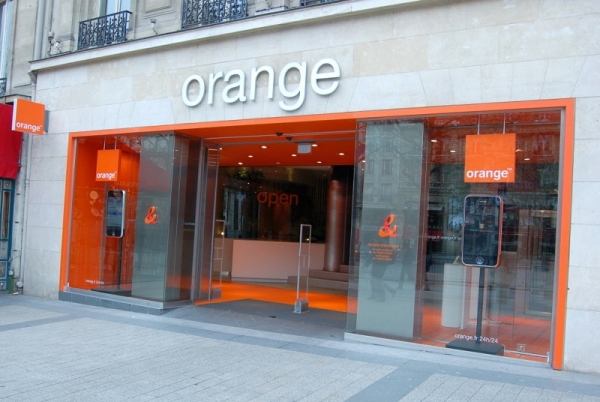 Orange CI annonce 200 milliards de FCFA d’investissements pour la modernisation de son réseau