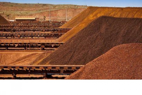 Fitch augmente de 33 % ses prévisions de prix pour le minerai de fer en 2021