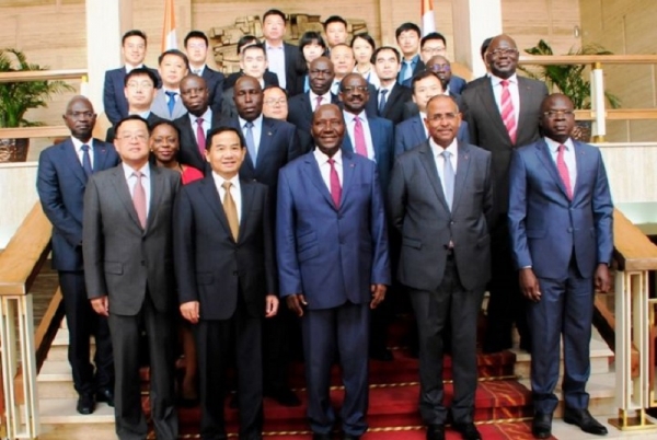 La Chine annonce la construction de six échangeurs à Abidjan