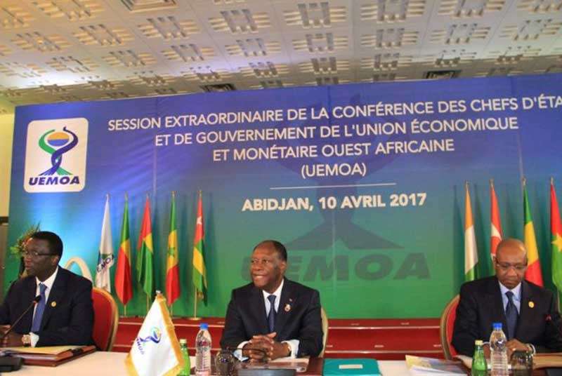 Franc CFA: La &quot;monnaie se porte bien&quot;, insiste le Président ivoirien