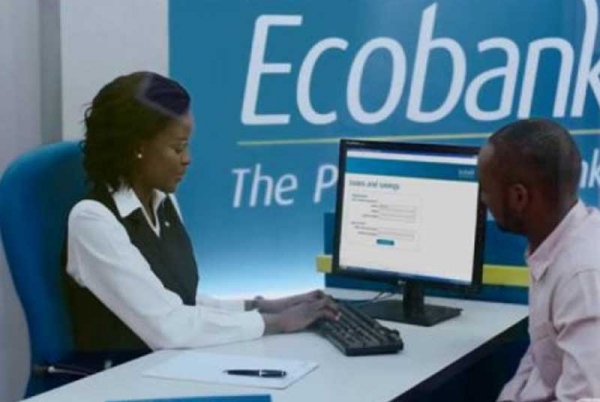 Ecobank Cameroun s&#039;offre le réseau de stations-service Oilibya pour distribuer ses services financiers numériques