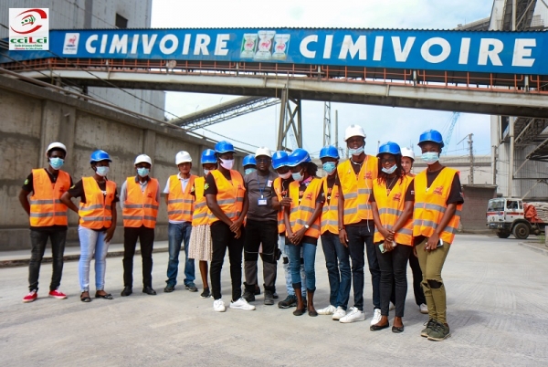Côte d’Ivoire : Des jeunes de la plateforme U-Report en visite à CIM IVOIRE