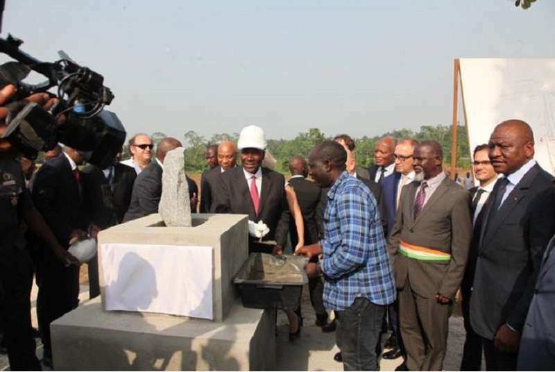 Côte d’Ivoire : Pose de la première pierre d’une nouvelle cimenterie à Attinguié