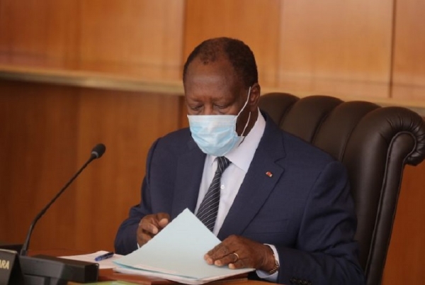 Adoption d’un décret fixant modalités des signatures pour le parrainage en vue de l’élection Présidentielle en Côte d’Ivoire