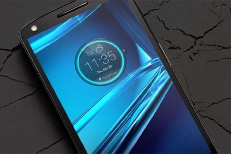 Téléphonie : Motorola annonce un smartphone à l&#039;écran incassable