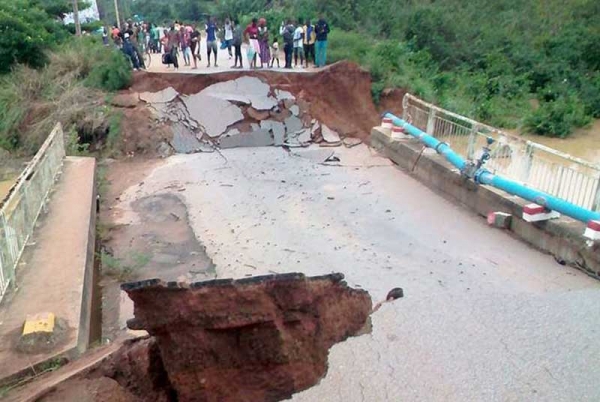 Pluies diluviennes: San Pedro coupé du monde