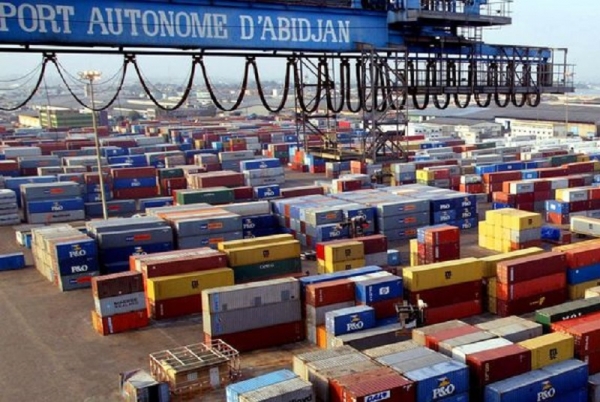 Plus de 2 millions de tonnes de marchandises traitées par an par le port d’Abidjan pour les pays de l’hinterland