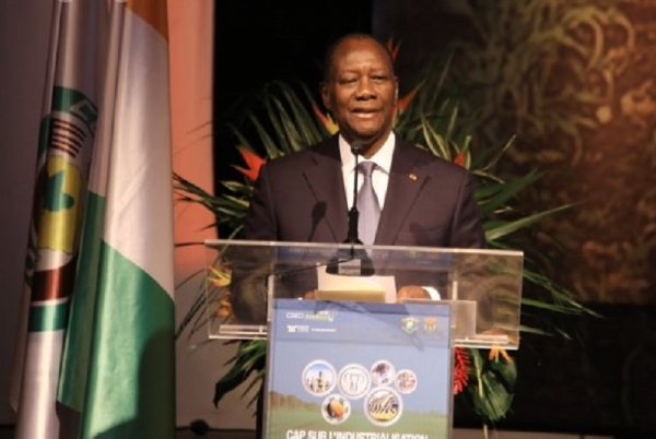 Le Président Ouattara invite les banques à baisser leurs taux de remboursement