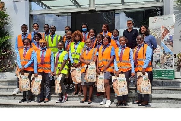 Côte d’Ivoire : Les étudiants de l’ISTC-P visitent la nouvelle parfumerie Gandour